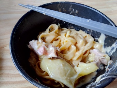 �{�ƃE�j�p�X�^