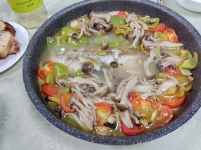 �C�T�L�̃A�N�A�p�b�c�@ �g�}�g����