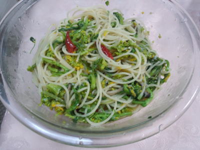 �p�X�^ �؉Ԃ̃y�y�����`�[�m