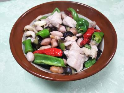 �{���ƃs�[�i�b�c�̉��u��